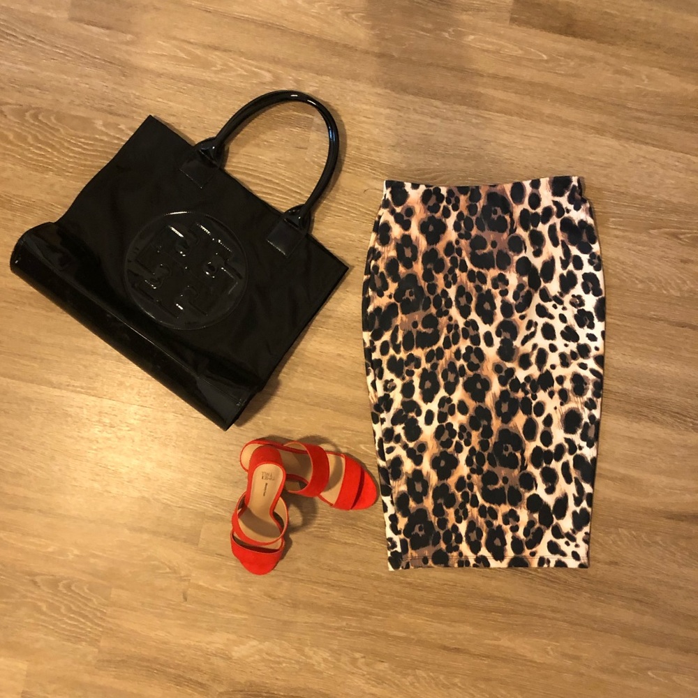 Bebe Skirt